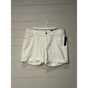 NWT Women's White‎ Mid Rise Straight Fit Rolled Hem Cuffed Denim Shorts Size 12